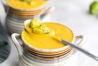 Velvety Vegan Broccoli Potato Cheeze Soup