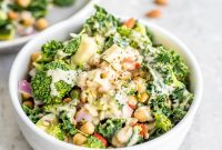 Vibrant Chickpea Garden Salad