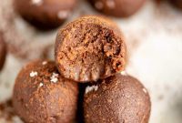 Chocolate Maca Power Bites