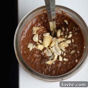 Cashew Butter Chocolate Chia Oats #overnightoats #veganbreakfasts #glutenfree
